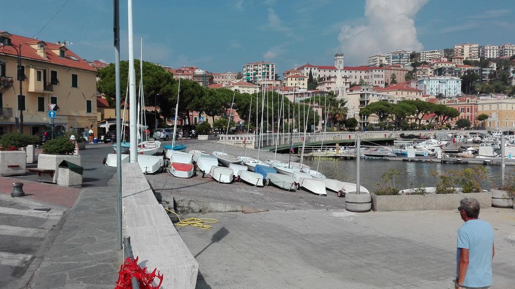 Case Vacanze Borgo Marina Imperia Eksteriør billede